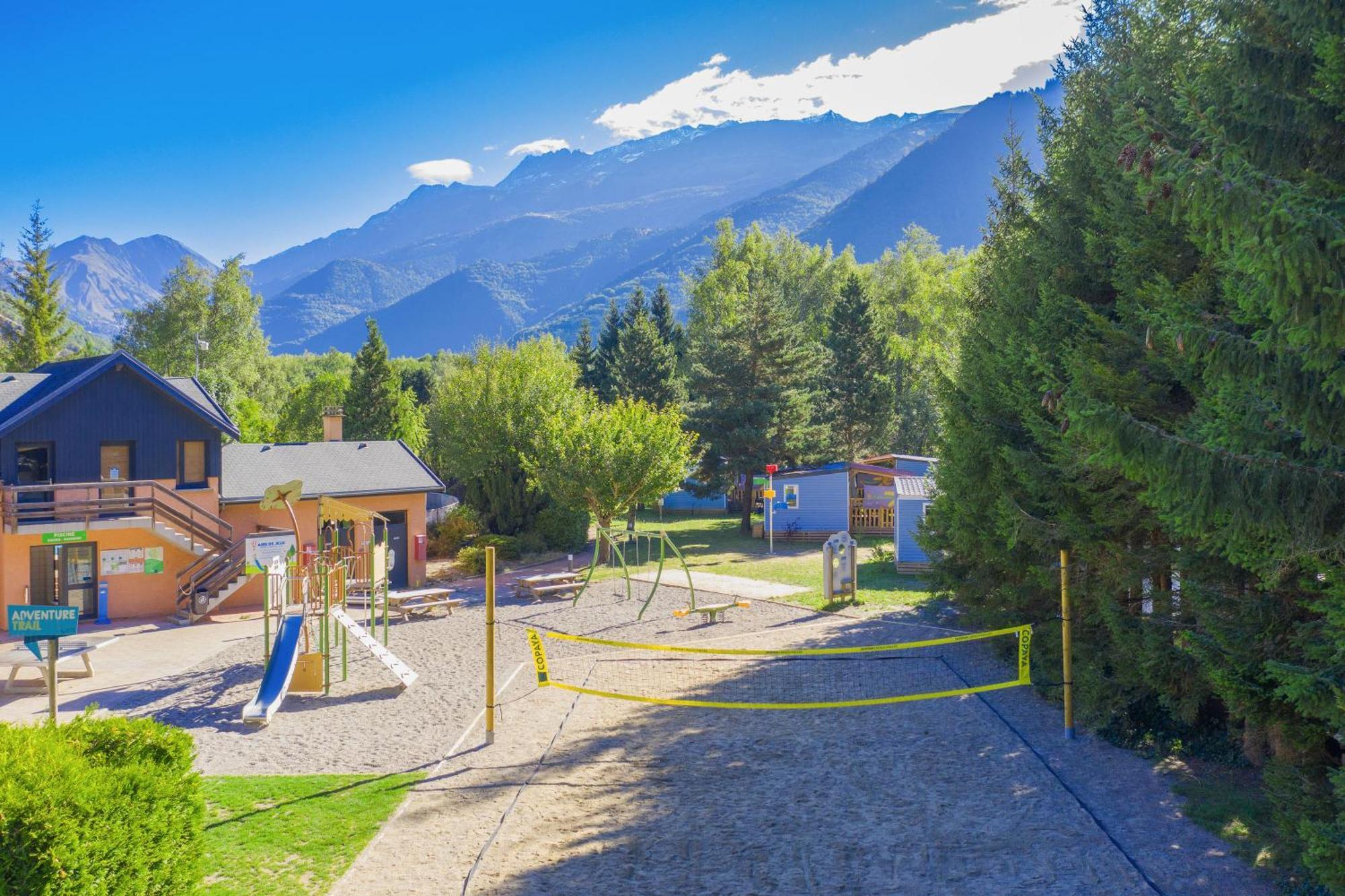 Camping RCN Belledonne Le Bourg-dʼOisans Buitenkant foto