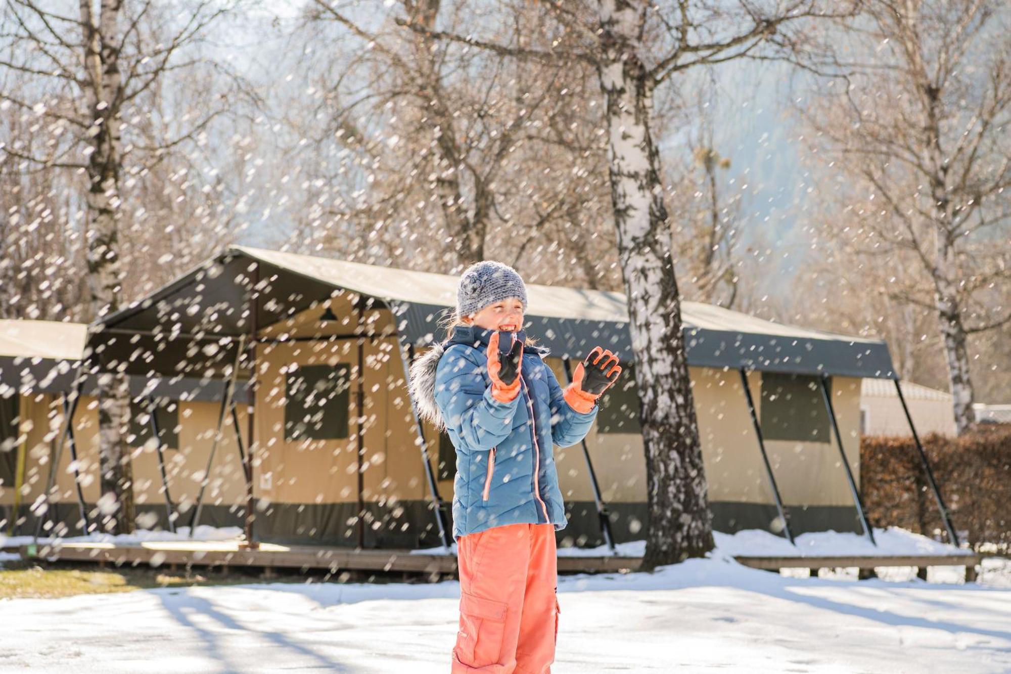 Camping RCN Belledonne Le Bourg-dʼOisans Buitenkant foto